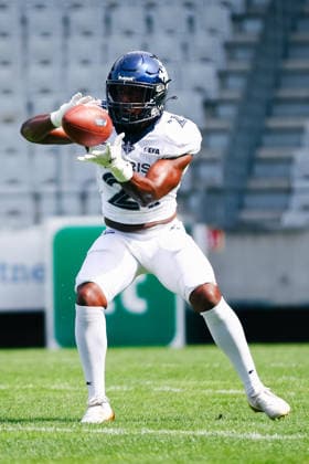 AMERICAN FOOTBALL - EFA, Raiders vs Musketeers INNSBRUCK,AUSTRIA,09.AUG.26 - AMERICAN FOOTBALL - EFA, Raiders Tirol vs Paris Musketeers. Image shows Kevin Querido Dias (Paris Musketeers) during the warm-up.  GEPAxpictures xOleskiixMarusyk