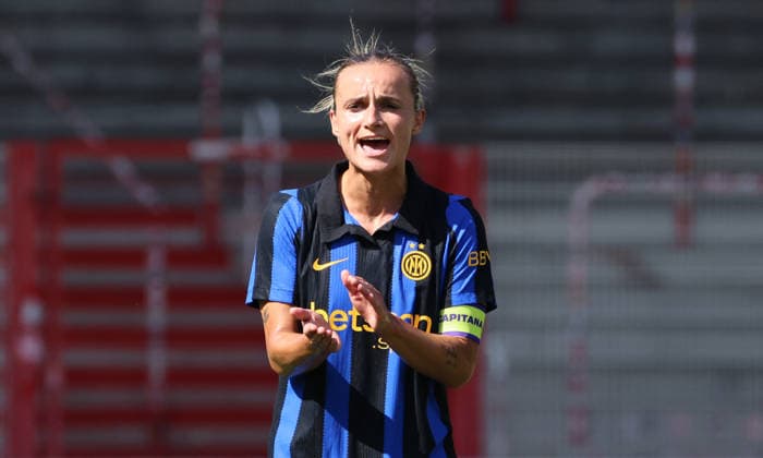 Lina Magull feuert an Aktion Oberkörper Fußball Fussball Testspiel Frauen Damen Bundesliga Saison 2026 2027 09.08.2026 1.FC Union Berlin FCU vs Inter Mailand DFL regulations prohibit any use of photographs as image sequences and or quasi-video *** Lina Magull cheers on Action Upper Body Sports Soccer Women s Soccer Friendly Match Women s Bundesliga Season 2026–2027 September 8, 2026 1. FC Union Berlin (FCU) vs. Inter Milan DFL regulations prohibit any use of photographs as image sequences and or quasi-video
