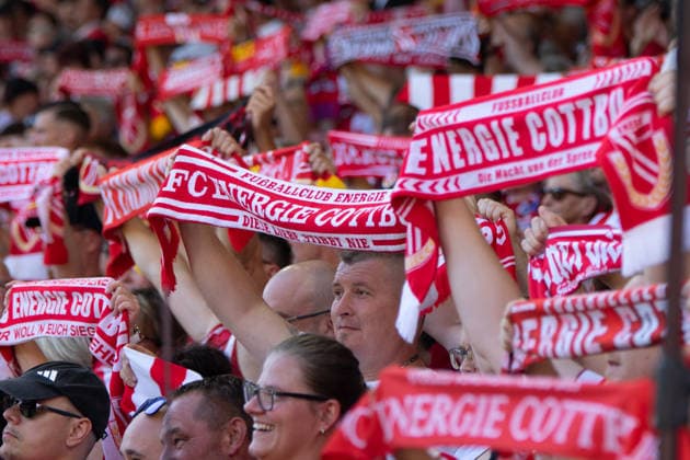 Fans 09.08.2026, Energie Cottbus vs Hannover 96, Fussball, 2. Bundesliga, Energie Stadion, Cottbus DFL regulations prohibit any use of photographs as image sequences and or quasi-video. *** Fans, August 9, 2026, Energie Cottbus vs. Hannover 96, Soccer, 2. Bundesliga, Energie Stadium, Cottbus. DFL regulations prohibit any use of photographs as image sequences and or quasi-video. Copyright: HMBxMedia xFinnxWeidmann