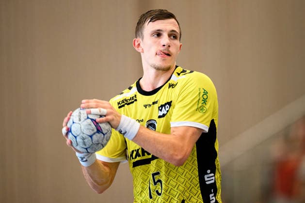 Altensteig: SCup - Finale - 26 27 - Frisch Auf Goeppingen - TVB Stuttgart Simone Mengon (Stuttgart) Altensteig Eichwaldhalle Baden-Württemberg Deutschland *** Altensteig SCup Final 26 27 Frisch Auf Göppingen TVB Stuttgart Simone Mengon Stuttgart Altensteig Eichwaldhalle Baden-Württemberg Germany
