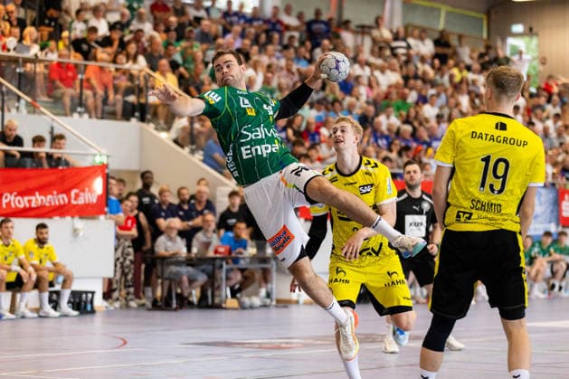 Max BENEKE (FRISCH AUF! Goeppingen, 09) erzielt ein Tor, Aktion, Torwurf GER, FRISCH AUF! Goeppingen vs. TVB Stuttgart, Handball, Vorbereitung, Turnier, S-Cup Altensteig, Finale, Spielzeit 2026 2027, 09.08.2026, GER, FRISCH AUF! Goeppingen vs. TVB Stuttgart, Handball, Vorbereitung, Turnier, S-Cup Altensteig, Finale, Spielzeit 2026 2027, 09.08.2026, Altensteig *** Max BENEKE, FRISCH AUF Goeppingen, scores a goal on August 9, action, shot on goal, GER, FRISCH AUF Goeppingen vs. TVB Stuttgart, handball, preseason, tournament, S Cup Altensteig, final, 2026–2027 season, August 9, 2026, GER, FRISCH AUF Goeppingen vs. TVB Stuttgart, handball, preseason, tournament, S Cup Altensteig, final, 2026–2027 season, August 9, 2026, Altensteig Copyright: xEibnerxPressefoto OliverxSchmidtx EP_OST