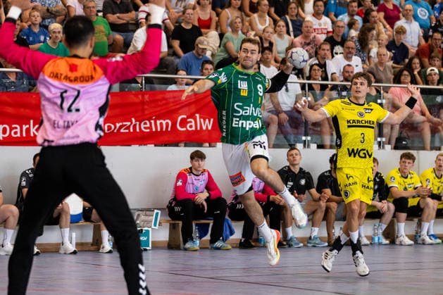 Max BENEKE (FRISCH AUF! Goeppingen, 09) erzielt ein Tor, Aktion, Torwurf GER, FRISCH AUF! Goeppingen vs. TVB Stuttgart, Handball, Vorbereitung, Turnier, S-Cup Altensteig, Finale, Spielzeit 2026 2027, 09.08.2026, GER, FRISCH AUF! Goeppingen vs. TVB Stuttgart, Handball, Vorbereitung, Turnier, S-Cup Altensteig, Finale, Spielzeit 2026 2027, 09.08.2026, Altensteig *** Max BENEKE, FRISCH AUF Goeppingen, scores a goal on August 9, action, shot on goal, GER, FRISCH AUF Goeppingen vs. TVB Stuttgart, handball, preseason, tournament, S Cup Altensteig, final, 2026–2027 season, August 9, 2026, GER, FRISCH AUF Goeppingen vs. TVB Stuttgart, handball, preseason, tournament, S Cup Altensteig, final, 2026–2027 season, August 9, 2026, Altensteig Copyright: xEibnerxPressefoto OliverxSchmidtx EP_OST