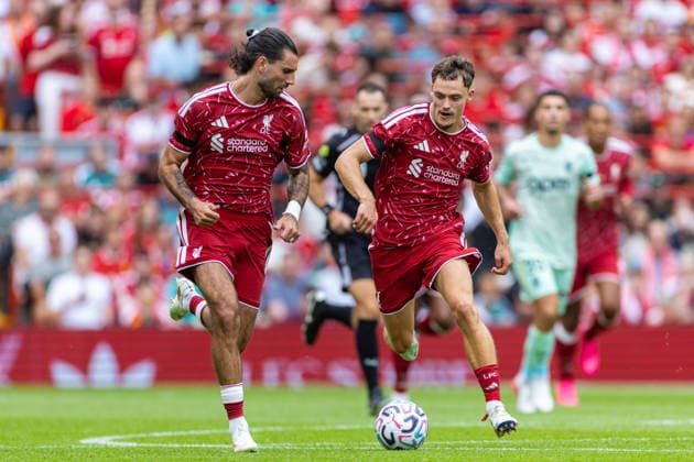 Football - Pre-Season Friendly - Liverpool FC v AS Monaco LIVERPOOL, ENGLAND - Saturday, August 8, 2026: Liverpool s Dominik Szoboszlai and Florian Wirtz (R) during a pre-season friendly match between Liverpool FC and AS Monaco FC at Anfield. (Photo by David Rawcliffe Propaganda) LIVERPOOL Anfield MERSEYSIDE ENGLAND  Copyright: xDavidxRawcliffex P2026-08-09-Liverpool_Monaco-106