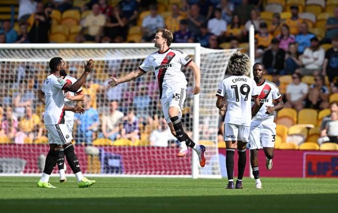 Patrick Bamford of Sheffield United celebrates after scoring the team s first goal Mansfield Town v Sheffield United, EFL Carabao Cup, First Round, Football, One Call Stadium, Mansfield, UK - 09 Aug 2026Mansfield One Call Stadium United Kingdom EDITORIAL USE ONLY No use with unauthorised audio, video, data, fixture lists, club league logos or live services. Online in-match use limited to 120 images, no video emulation. No use in betting, games or single club league player publications.  Copyright: xAnnaxGowthorpe Shutterstockx 17051191ac