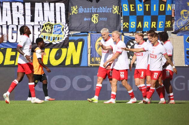 09.08.2026, Fussball, Herren, 3. Liga, Saison 2026 2027, 1. FC Saarbrücken - Rot-Weiss Essen, Torjubel zum 0:2, Torschütze: Semir Telalovic (Rot-Weiss Essen) Saarbrücken Ludwigsparkstadion Saarland Deutschland (DEU) *** August 9, 2026, Soccer, Men s, 3rd Division, 2026–2027 Season, 1 FC Saarbrücken vs. Rot-Weiss Essen, Goal celebration after the 0–2 goal, Goal scorer: Semir Telalovic, Rot-Weiss Essen, Saarbrücken, Ludwigsparkstadion, Saarland, Germany, DEU Copyright: xSebastianxBachx