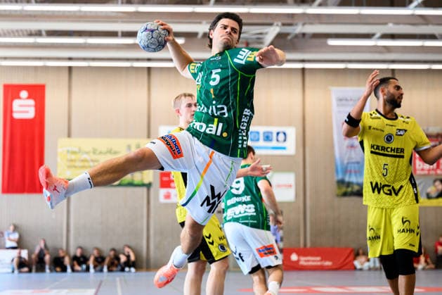 Altensteig: SCup - Finale - 26 27 - Frisch Auf Goeppingen - TVB Stuttgart Rutger Ten Velde (Goeppingen) Altensteig Eichwaldhalle Baden-Württemberg Deutschland *** Altensteig SCup Final 26 27 Frisch Auf Göppingen TVB Stuttgart Rutger Ten Velde Göppingen Altensteig Eichwaldhalle Baden-Württemberg Germany