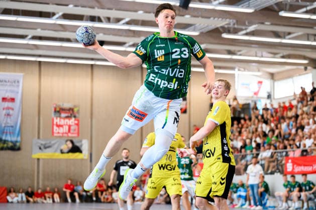 Altensteig: SCup - Finale - 26 27 - Frisch Auf Goeppingen - TVB Stuttgart Ole Pregler (Goeppingen) Altensteig Eichwaldhalle Baden-Württemberg Deutschland *** Altensteig SCup Final 26 27 Frisch Auf Göppingen TVB Stuttgart Ole Pregler Göppingen Altensteig Eichwaldhalle Baden-Württemberg Germany