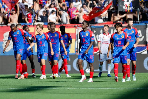 Torjubel FC Basel beim 3:0 durch Zan Celar (FC Basel, 09) , Schweiz, Fussball, Super League, 3.Spieltag, 2026 2027, FC Basel 1893 vs. FC Thun, 09.08.2026, Basel Sankt Jakob Park Schweiz *** FC Basel celebrates Zan Celar s goal to make it 3–0, FC Basel, 09, Switzerland, Soccer, Super League, Matchday 3, 2026–2027, FC Basel 1893 vs. FC Thun, August 9, 2026, Basel, St. Jakob Park, Switzerland Copyright: xGrantxHubbsx