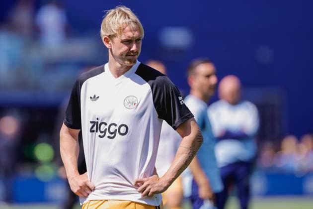 ZWOLLE , 09-08-2026 , MAC3park stadion , season 2026 2027 , Dutch Eredivisie football , match between PEC Zwolle and Ajax , picture shows Ajax player Julian Brandt PEC - Ajax  x205586097x Copyright: