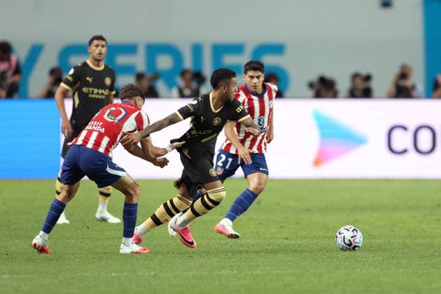 Man City vs Atletico de Madrid pre-season match in Seoul, South Korea Savinho (C) of Manchester City FC dribbles the ball during a pre-season friendly soccer match between Manchester City FC and Atletico de Madrid at Seoul World Cup Stadium in Seoul, South Korea, on August 09, 2026. Seoul South Korea  Copyright: xMatrixxImages JungxUi-Chelx