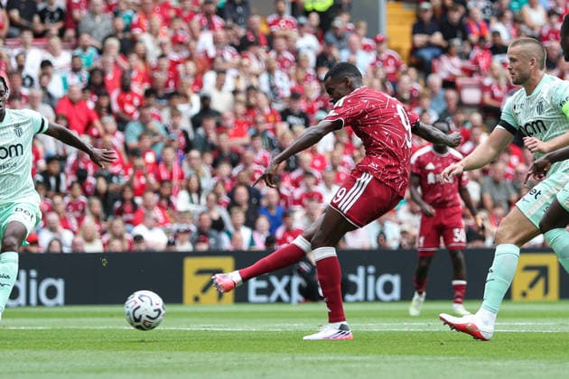 Liverpool FC v AS Monaco - Pre-Season Friendly Alexander Isak of Liverpool shoots and scores to make it 1-0 during the pre-season friendly match Liverpool vs Monaco at Anfield, Liverpool, United Kingdom. Liverpool Merseyside United Kingdom  Copyright: xNewsxImagesx originalFilename:cosgrove-preseaso260809_np1lh.jpg