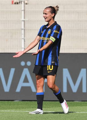 Lina Magull gestikulierend Einzelbild Freisteller Aktion Fußball Fussball Testspiel Frauen Damen Bundesliga Saison 2026 2027 09.08.2026 1.FC Union Berlin FCU vs Inter Mailand DFL regulations prohibit any use of photographs as image sequences and or quasi-video *** Lina Magull gesturing - Single frame, cutout, action, sports, soccer, women s soccer, friendly match, Women s Bundesliga, 2026-2027 season, September 8, 2026, 1. FC Union Berlin (FCU) vs. Inter Milan. DFL regulations prohibit any use of photographs as image sequences and or quasi-video.