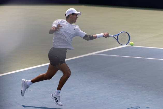 August 9, 2026, Montreal, Quebec, Canada: LEARNER TIEN (12) from USA forehand in match against Thiago Agustin Tirante from Argentina in round of 16 at Canadian Open at IGA stadium in Montreal, Quebec, Canada on 2026-08-09 Montreal Canada - ZUMAl189 20260809_zsp_l189_052 Copyright: xYannickxLegarex