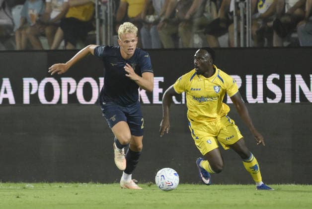 Lazio™s Oliver Provstgaard and Frosinone s Seydou Fini during the 2026 2027 season pre-season friendly football match between Frosinone and SS Lazio at the Benito Stirpe stadium in Frosinone Italy - Sunday, August 09, 2026 - Soccer ( Photo by Fabrizio Corradetti LaPresse )  Copyright: xFabrizioxCorradetti LaPressex