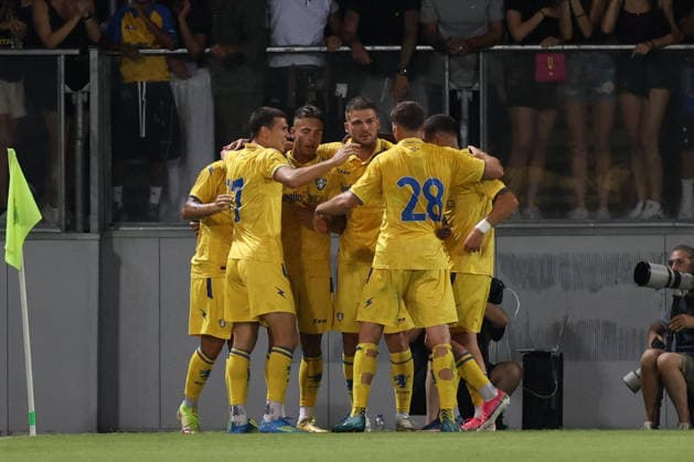 SOCCER - Friendly Match - Frosinone vs. Lazio Photo by IPA ABACAPRESS.COM87360833 - Giacomo Calo, a player for Frosinone Calcio, scores the goal that makes the score 1-0 during the preseason friendly soccer match between Frosinone Calcio and SS Lazio at Benito Stirpe Stadium on August 9, 2026, in Frosinone, Italy. Frosinone Italy  Copyright: xIPAxSport ABACAx