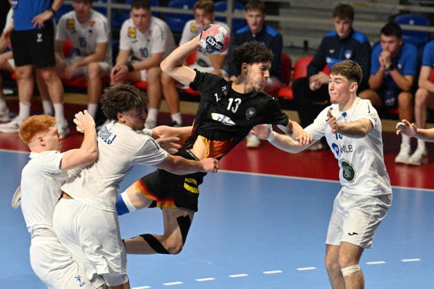 GERMANY vs SLOVENIA ELVIS ERNESTO KRETZSCHMAR handball U18 Gernany national team, Nationalteam vs Slovenia during EHF U18 European Championship, EM, Europameisterschaft final match at Aleksandar Nikolic Pionir hall, Belgrade 09.08.2026 Foto: HANDBALL, SERBIA, EHF EUROPEAN U18 CHAMPIONSHIP, GERMANY, SLOVENIA Belgrade Aleksandar Nikolic Pionir arena Serbia Copyright: xMarkoxMetlasx xMNxPressx