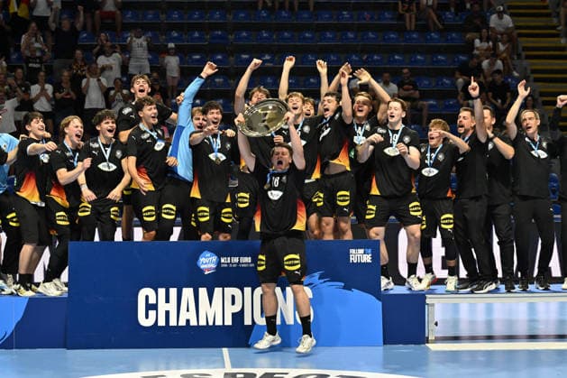 GERMANY vs SLOVENIA MALTE MARTIN ELZE handball U18 Gernany national team, Nationalteam vs Slovenia during EHF U18 European Championship, EM, Europameisterschaft final match at Aleksandar Nikolic Pionir hall, Belgrade 09.08.2026 Foto: HANDBALL, SERBIA, EHF EUROPEAN U18 CHAMPIONSHIP, GERMANY, SLOVENIA Belgrade Aleksandar Nikolic Pionir arena Serbia Copyright: xMarkoxMetlasx xMNxPressx