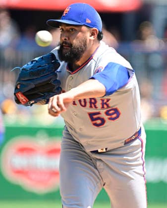 New York Mets pitcher Sean Manaea (59) startsg against the Pittsburgh Pirates at PNC Park on Sunday, August 9, 2026 in Pittsburgh.  PIT2026080905 ArchiexCarpenter