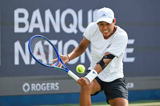 MONTREAL, QC - AUGUST 09: Learner Tien (USA) returns the ball during a fourth round match at National Bank Open on August 09, 2026 at IGA Stadium in Montreal, QC (Photo by David Kirouac Icon Sportswire) TENNIS: AUG 09 National Bank Open EDITORIAL USE ONLY Icon26080905626