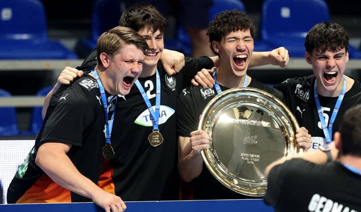 09.08.2026 Belgrade Germany-Slovenia European U18 men s handball championship final tournament final match Malte Martin Elze,Elvis Ernesto Kretzchmar,Tim Bennet Thielicke Germany Euro champion plate :