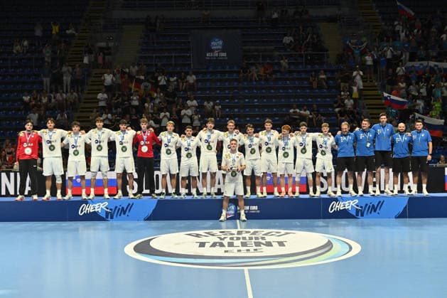 GERMANY vs SLOVENIA TEAM handball U18 Gernany national team, Nationalteam vs Slovenia during EHF U18 European Championship, EM, Europameisterschaft final match at Aleksandar Nikolic Pionir hall, Belgrade 09.08.2026 Foto: HANDBALL, SERBIA, EHF EUROPEAN U18 CHAMPIONSHIP, GERMANY, SLOVENIA Belgrade Aleksandar Nikolic Pionir arena Serbia Copyright: xMarkoxMetlasx xMNxPressx