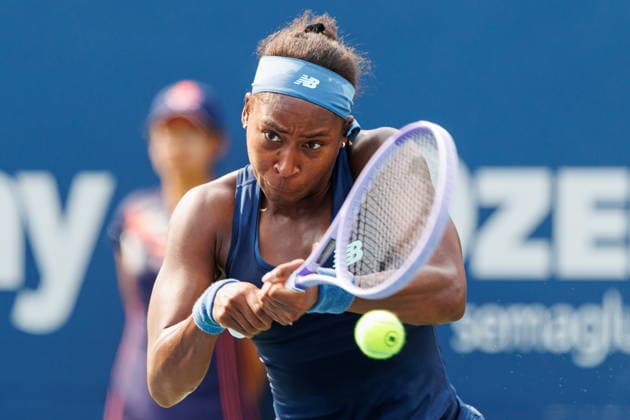 August 9, 2026, Toronto, On, Canada: Coco Gauff of the United States returns the ball from Alina Korneeva during round of 16 National Bank Open tennis action in Toronto, on Sunday, Aug. 9, 2026. Canada News - August 9, 2026  - ZUMAc35_ 20260809_zaf_c35_082 Copyright: xKeitoxNewmanx