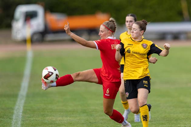 KOWO Sommercup 2026; Erfurt; 09.08.2026 Luisa Preißel ( 6; 1. FFV Erfurt) gegen Michelle Böhmak ( 10; SG Dynamo Dresden) KOWO Sommercup 2026: 1. FFV Erfurt vs. SG Dynamo Dresden; Sportforum Johannesplatz Erfurt; 09.08.2026 *** KOWO Summer Cup 2026 Erfurt August 9, 2026 Luisa Preißel 6 1 FFV Erfurt vs. Michelle Böhmak 10 SG Dynamo Dresden KOWO Summer Cup 2026 1 FFV Erfurt vs. SG Dynamo Dresden Sportforum Johannesplatz Erfurt August 9, 2026 Copyright: xBEAUTIFULxSPORTS Duehringx