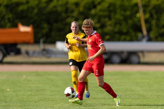 KOWO Sommercup 2026; Erfurt; 09.08.2026 Anna Mittelsdorf ( 7; 1. FFV Erfurt) KOWO Sommercup 2026: 1. FFV Erfurt vs. SG Dynamo Dresden; Sportforum Johannesplatz Erfurt; 09.08.2026 *** KOWO Summer Cup 2026 Erfurt August 9, 2026 Anna Mittelsdorf 7 1 FFV Erfurt KOWO Summer Cup 2026 1 FFV Erfurt vs. SG Dynamo Dresden Sportforum Johannesplatz Erfurt August 9, 2026 Copyright: xBEAUTIFULxSPORTS Duehringx