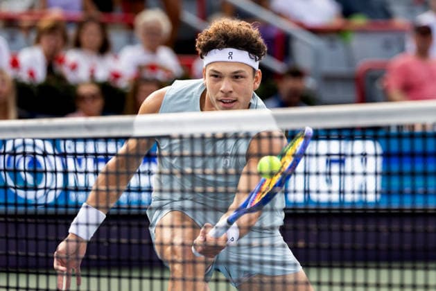 August 9, 2026, Montreal, Quebec, Canada: BEN SHELTON (5) from USA volley in match against Joao Fonseca (22) from Brazil in round of 16 at Canadian Open at IGA stadium in Montreal, Quebec, Canada on 2026-08-09 TENNIS: Canadian Open Montreal 2026  - ZUMAl189 20260809_zsp_l189_105 Copyright: xYannickxLegarex