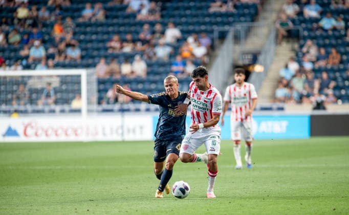 August 9, 2026, Chester, Pennsylvania, United States: Philadelphia UnionÃ¢â‚¬â ¢s CAVAN SULLIVAN (6) in action against Club Necaxa JAVIER RUIZ (10) during the Leagues Cup match at Subaru Park in Chester PA Soccer 2026: Union 3:1 Club Necaxa  - ZUMArf1_ 20260809_zaf_rf1_003 Copyright: xRickyxFitchettx