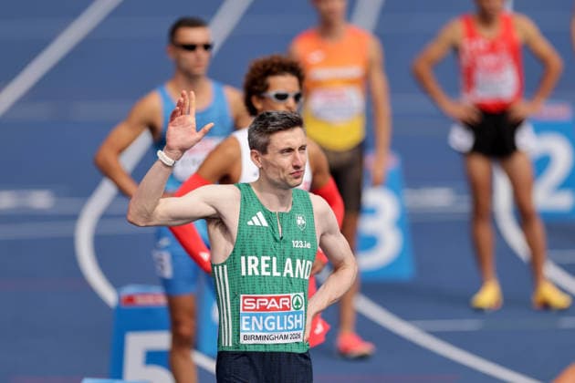 2026 European Athletics Championships, Alexander Stadium, Birmingham, England 10 8 2026 Men™s 800m Round 1 Ireland™s Mark English acknowledges the crowd Mark English acknowledges the crowd 10 8 2026  Copyright: xx 0U6A3728