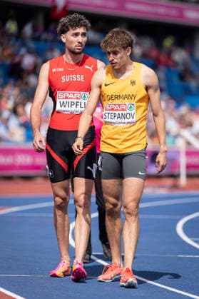 BIRMINGHAM, GREAT BRITAIN - AUGUST 10, 2026 : Alexander STEPANOV (GER Germany) and Ramon WIPFLI (SUI Switzerland) competing in the heat over 800m during the European Athletics Championships at Alexander Stadium on August 10, 2026 in Birmingham, Great Britain. Nordrhein-Westfalen Great Britain Copyright: xLeahxKohringx