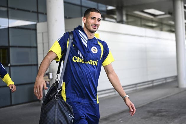 Fenerbahce arrives in Graz ahead of UEFA Champions League Qualifier GRAZ, AUSTRIA - AUGUST 10: Mert Muldur of Fenerbahce, arrives to the city ahead of UEFA Champions League third qualifying round second-leg match against Sturm Graz in Graz, Austria on August 10, 2026. Agit Erdi Ulukaya Anadolu Graz Austria. Editorial use only. Please get in touch for any other usage.  Copyright: x2026xAnadoluxAgitxErdixUlukayax