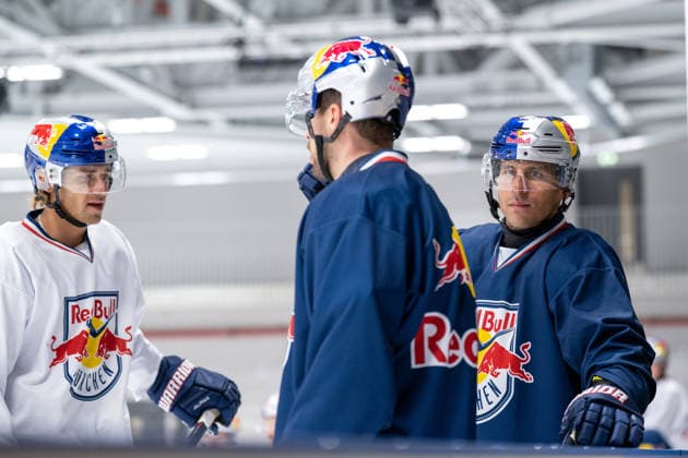 Yasin Ehlitz 42 (EHC Red Bull Muenchen), EHC Red Bull Muenchen Pressetrainning, 10.08.2026 Muenchen Bayern Deutschland *** Yasin Ehlitz, 42, EHC Red Bull Munich; EHC Red Bull Munich Press Workout, August 10, 2026, Munich, Bavaria, Germany Copyright: xkolbert-press UlrichxGamelx