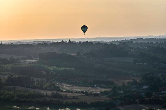 NEWS : Championnats de France de Montgolfieres - Marmande - 10 08 2026 Vol des Motgolfieres au dessus de la ville de Marmande en Lot et Garonne Marmande  Copyright: xThierryxBretonx