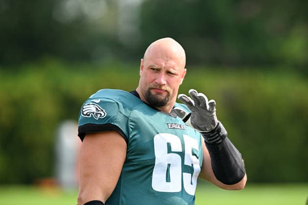 PHILADELPHIA, PA - AUGUST 10: Philadelphia Eagles offensive tackle Lane Johnson 65 reacts during the Philadelphia Eagles training camp on August 10th, 2026 at Jefferson Health Training Complex in Philadelphia, PA. (Photo by Terence Lewis Icon Sportswire) NFL, American Football Herren, USA AUG 10 Eagles Training Camp EDITORIAL USE ONLY Icon260810018