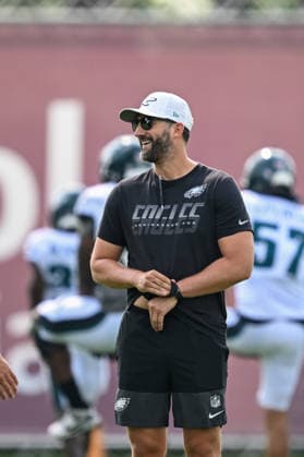 PHILADELPHIA, PA - AUGUST 10: Philadelphia Eagles head coach Nick Sirianni is shown during the Philadelphia Eagles training camp on August 10th, 2026 at Jefferson Health Training Complex in Philadelphia, PA. (Photo by Terence Lewis Icon Sportswire) NFL, American Football Herren, USA AUG 10 Eagles Training Camp EDITORIAL USE ONLY Icon260810037