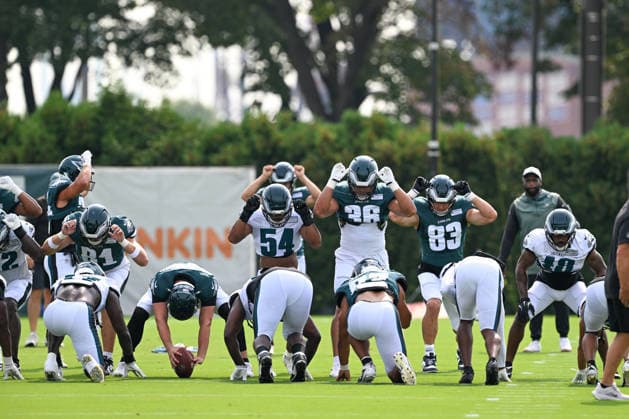 PHILADELPHIA, PA - AUGUST 10: A general view of the Special Teams unit running a drill is shown during the Philadelphia Eagles training camp on August 10th, 2026 at Jefferson Health Training Complex in Philadelphia, PA. (Photo by Terence Lewis Icon Sportswire) NFL, American Football Herren, USA AUG 10 Eagles Training Camp EDITORIAL USE ONLY Icon260810038