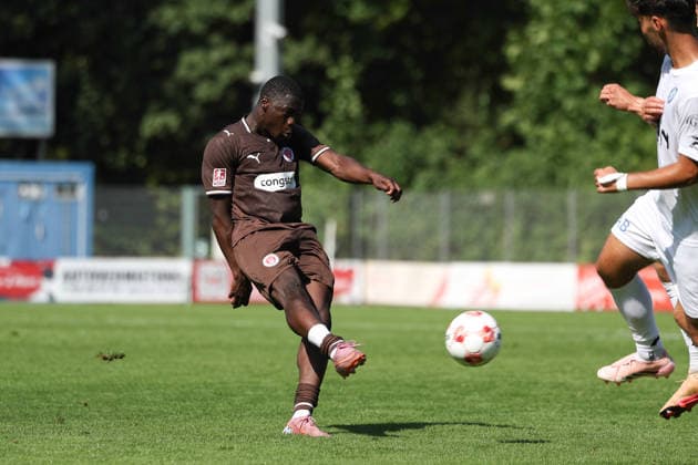 Fußball I Herren I Saison 2026 2027 I Regionalliga Nord I 2.Spieltag I FC St.Pauli II - Bremer SV I 09.08.2026 Abdul Alassani (22, FC St.Pauli II) *** Soccer I Men s Team I 2026–2027 Season I Regionalliga Nord I Matchday 2 I FC St. Pauli II vs. Bremer SV I August 9, 2026 Abdul Alassani 22, FC St. Pauli II Copyright: xLobeca RalfxHomburgx