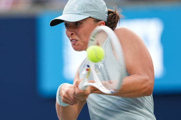 National Bank Open 2026 - Day 10 TORONTO, CANADA - AUGUST 10 : Iga Swiatek of Poland in action against Diana Shnaider in quarter-finals round match during day 10 of WTA, Tennis Damen 1000 National Bank Open in Toronto, Ontario, Canada on August 10, 2026. Mert Alper Dervis Anadolu Ontario Canada. Editorial use only. Please get in touch for any other usage.  Copyright: x2026xAnadoluxMertxAlperxDervisx