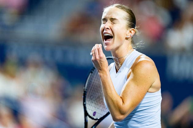 TORONTO, ON - AUGUST 10: Elina Svitolina of Ukraine reacts during her Quarter-final match of the WTA, Tennis Damen National Bank Open tournament on August 10, 2026 at Sobeys Stadium in Toronto, ON, Canada (Photo by Julian Avram Icon Sportswire) TENNIS: AUG 10 National Bank Open EDITORIAL USE ONLY Icon2608100205