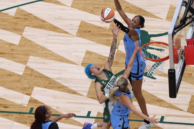 August 10, 2026, Seattle, Washington, USA: Seattle Storm guard NATISHA HIEDEMAN (2) is fouled during a field goal attempt in the fourth quarter of the WNBA, Basketball Damen, USA match between the Seattle Storm and Chicago Sky at Climate Pledge Arena in Seattle. WNBA 2026: Seattle 87:88 Chicago  - ZUMAd218 20260810_zsp_d218_003 Copyright: xRichardxDizonx