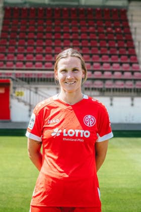 Nadine Anstatt - Fussball, Frauen, 1. Bundesliga - Porträttermin 2026 2027 - 1. FSV Mainz 05 - 16.07.26 *** Nadine Instead of Soccer, Women, 1st Bundesliga Photo Shoot 2026 2027 1 FSV Mainz 05 07 16 26