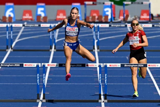 LKS 20260811 Heidi Salminen of Finland (left) and Martha Rasmussen of Denmark during the semifinals of the women s 400m hurdles at the European Athletics Championships in Birmingham, England on August 11, 2026. - ANTTI AIMO-KOIVISTO Birmingham United Kingdom lav2qIHI2Q8  Copyright: xAnttixAimo-Koivistox lav2qIHI2Q8