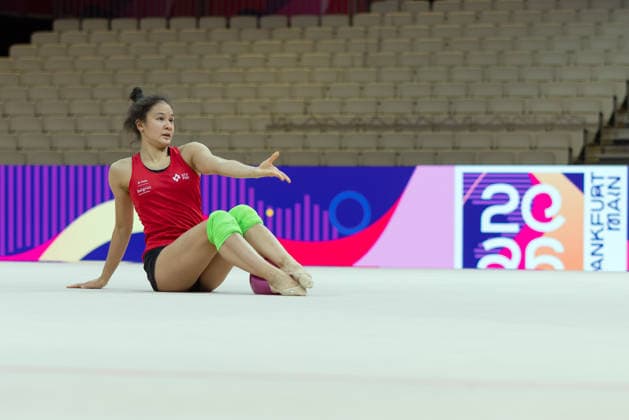 Weltmeisterschaft der Rhythmischen Sportgymnastik Lauren Grüniger aus der Schweiz beim ersten Training in der Festhalle. Weltmeisterschaft der Rhythmischen Sportgymnastik vom 11. bis zum 16. August in der Festhalle in Frankfurt am Main., Frankfurt am Main Hessen Deutschland Festhalle *** World Rhythmic Gymnastics Championships: Lauren Grüniger of Switzerland at her first practice session at the Festhalle. World Rhythmic Gymnastics Championships, August 11–16, at the Festhalle in Frankfurt am Main, Frankfurt am Main, Hesse, Germany. Festhalle