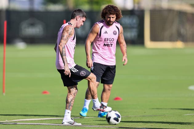 FORT LAUDERDALE, FL - AUGUST 11:Rodrigo de Paul (7) and Maximiliano Falcon (37) of Inter Miami CF are seen during an Inter Miami Training Session at Florida Blue Training Center on August 11, 2026 in Fort Lauderdale, Florida. (Photo by Chris Arjoon Icon Sportswire) SOCCER: AUG 11 Inter Miami CF Training EDITORIAL USE ONLY Icon26081100000003