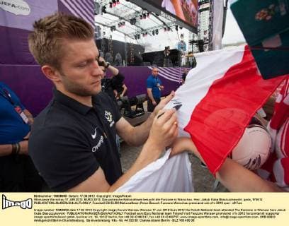Football, EURO 2012, Polish team visits fan mile in Warsaw