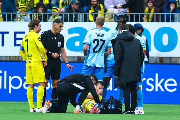 Fotball, Champions League 2025 2026: Bodo Glimt - Union Saint-Gilloise Bodo 20260811. Jostein Gundersen ligger nede under kvalifiseringskampen til Champions League mellom Bodo Glimt og Union Saint-Gilloise pa Aspmyra stadion. Foto: Mats Torbergsen NTB Bodo Norge EDITORIAL USE ONLY. RESTRICTED USE FOR BETTING COMPANIES Ref:_SPOMcpN0-gP1Tc.jpg *** Soccer, Champions League 2025 2026 Bodo Glimt Union Saint Gilloise Bodo 20260811 Jostein Gundersen lies on the ground during the Champions League qualifying match between Bodo Glimt and Union Saint Gilloise at Aspmyra Stadium. Photo: Mats Torbergsen, NTB Bodo Norway EDITORIAL USE ONLY RESTRICTED USE FOR BETTING COMPANIES  Copyright: xMatsxTorbergsenx xNTBx