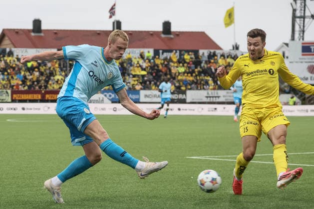 %items a soccer game between Norwegian FK Bodo Glimt and Belgian Royale Union Saint-Gilloise in Bodo, Norway, on %datetext, the return leg in the third qualifying round for the UEFA Champions League tournament. %photographer BrunoxFahy  x0863844206stx