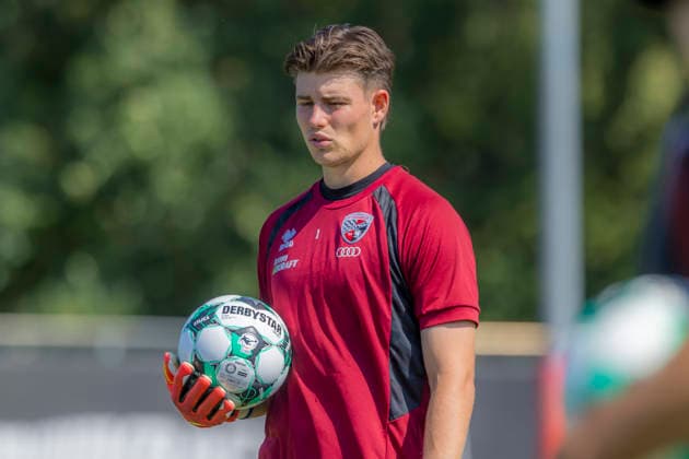 Ingolstadt, Deutschland 11. August 2026: 3. Liga - 2026 2027 - FC Ingolstadt 04 - Training Im Bild: Torwart Markus Ponath (FCI) Trainingsgelände Audi Sportpark Bayern *** Ingolstadt, Germany, August 11, 2026; 3rd Division 2026–2027; FC Ingolstadt 04 Training; Pictured: Goalkeeper Markus Ponath; FCI Training Facility; Audi Sportpark Bayern Copyright: xFotostandx xSchäferx